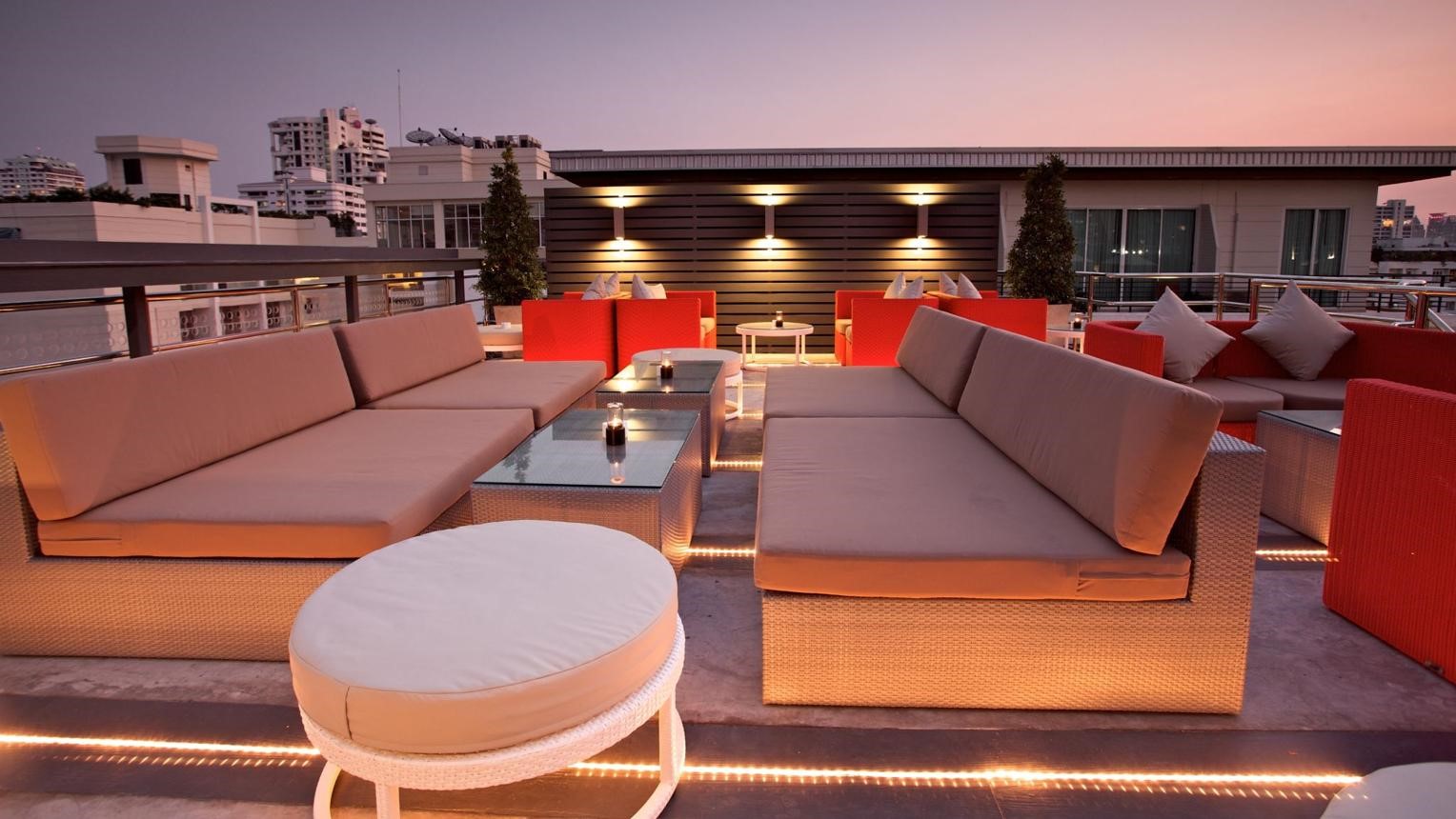 Rooftop Cocktail Lounges